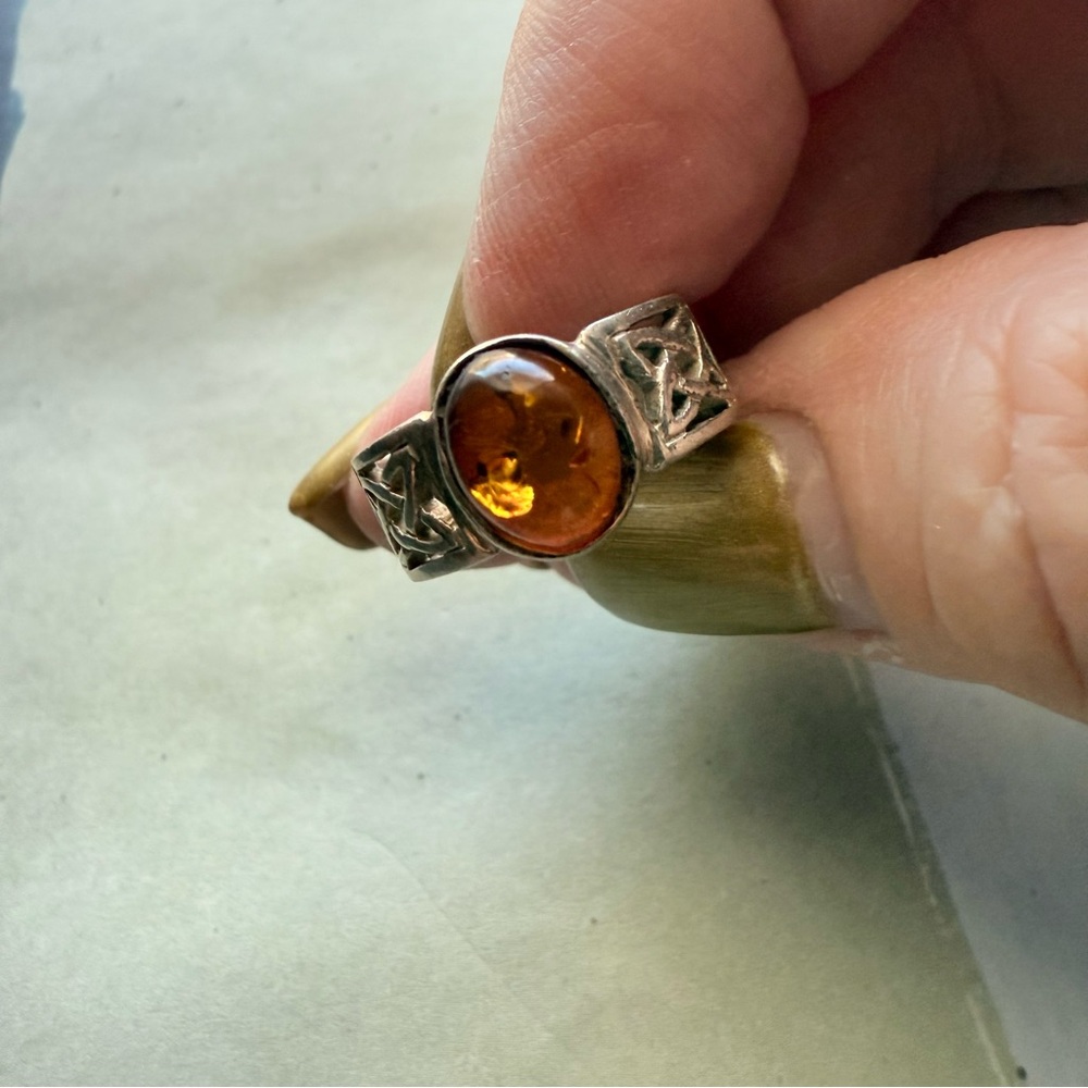 Sterling Silver Celtic Knot Ring with Genuine Amber – Size 5– Irish Artisan